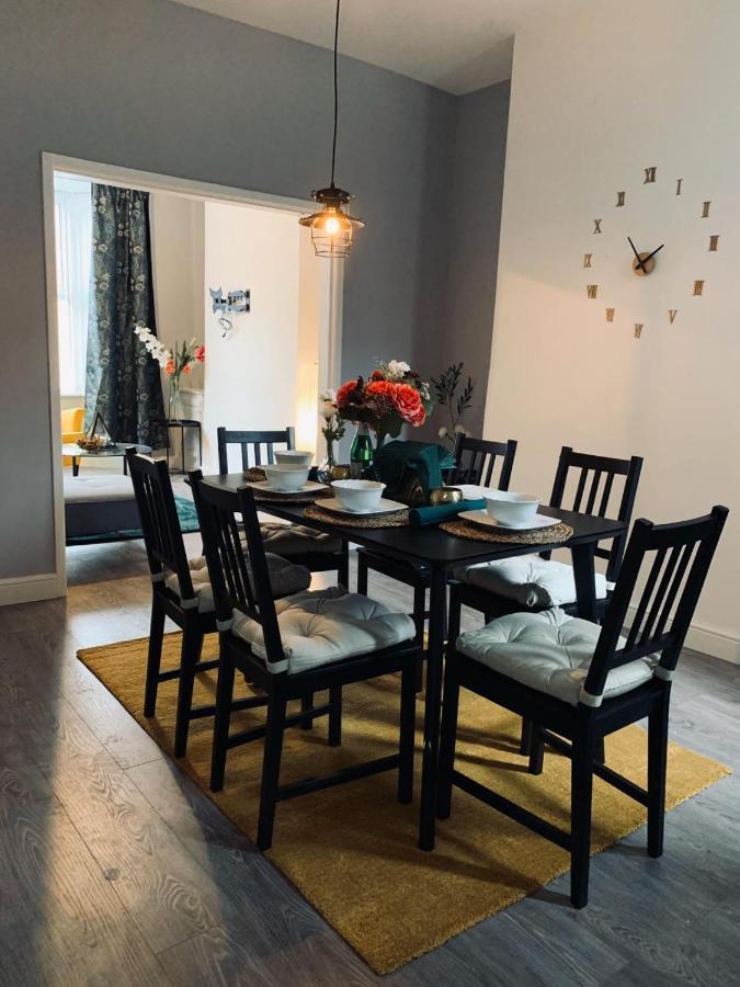 Stylish, Spacious & Luxurious - Parking Liverpool