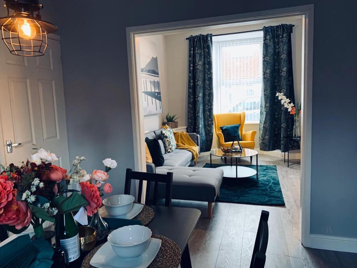 Holiday home Stylish, Spacious & Luxurious - Parking